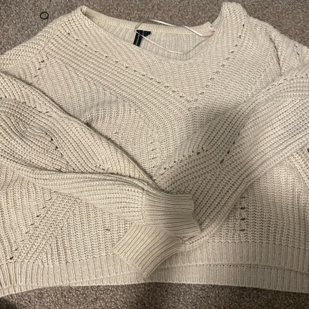 Anne Klein Cream V-Neck Sweater Cozy Knit